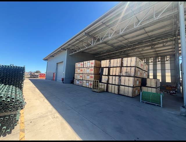 1,500M² WAREHOUSE TO LET IN BLACKHEATH INDUSTRIAL